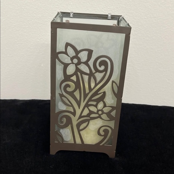 EUC Candle Holder/Frosted Glass - Picture 2 of 5